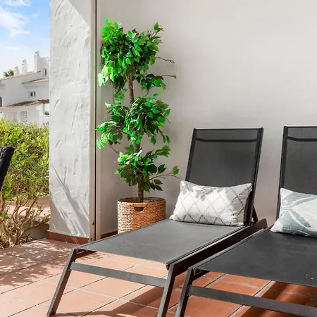 2 Bdr La Gavia Apartment Marbella