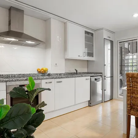2 Bdr La Gavia * Marbella